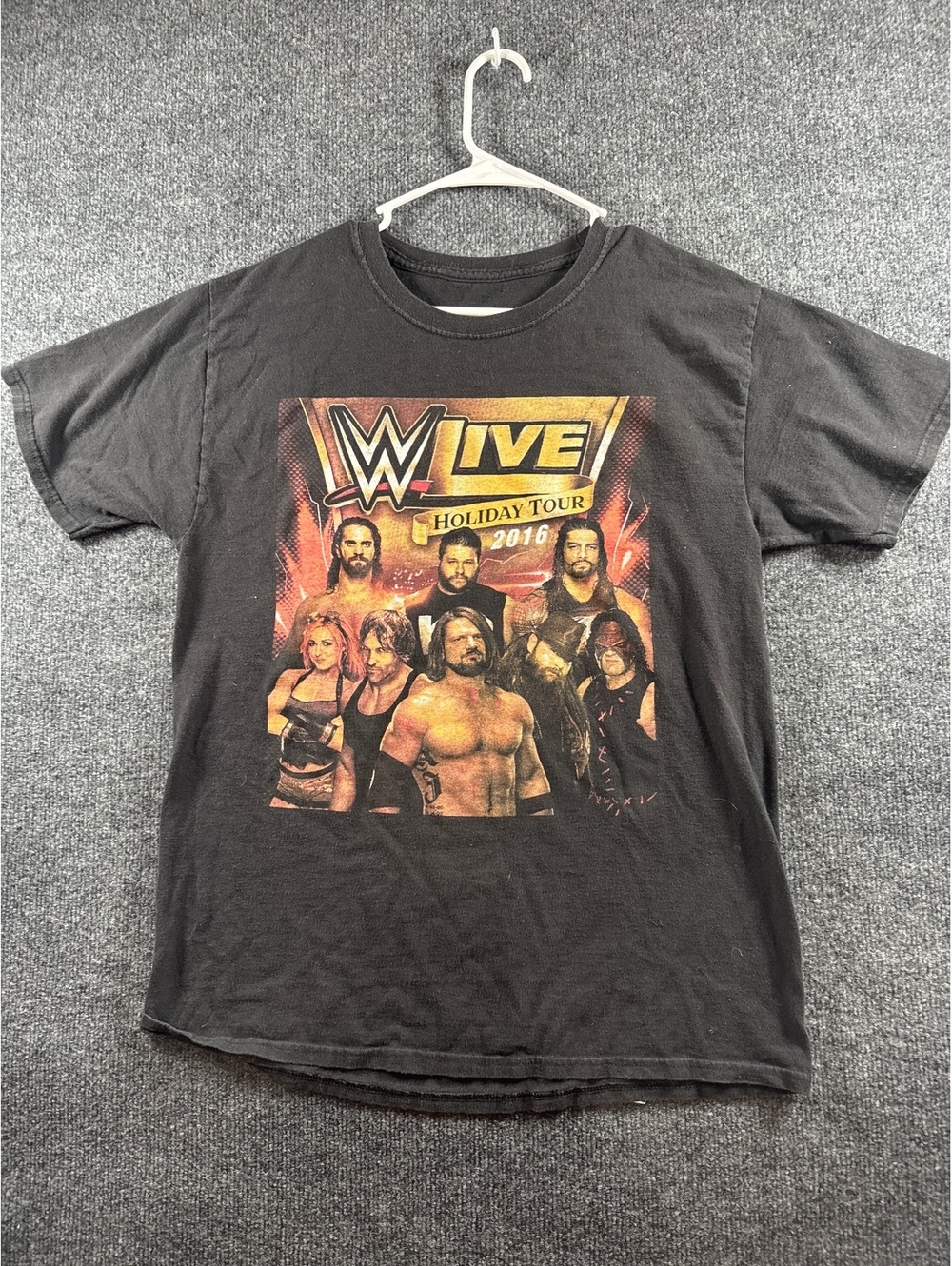WWE Live Holiday Tour 2016 T Shirt Mens XL Black Wrestling Undertaker Reigns